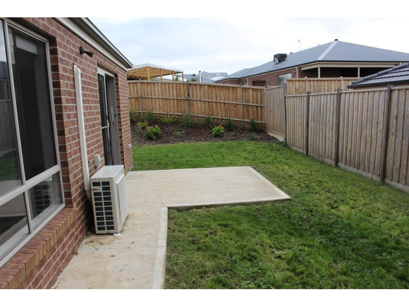 5 Lampton Way, Sunbury VIC 3429