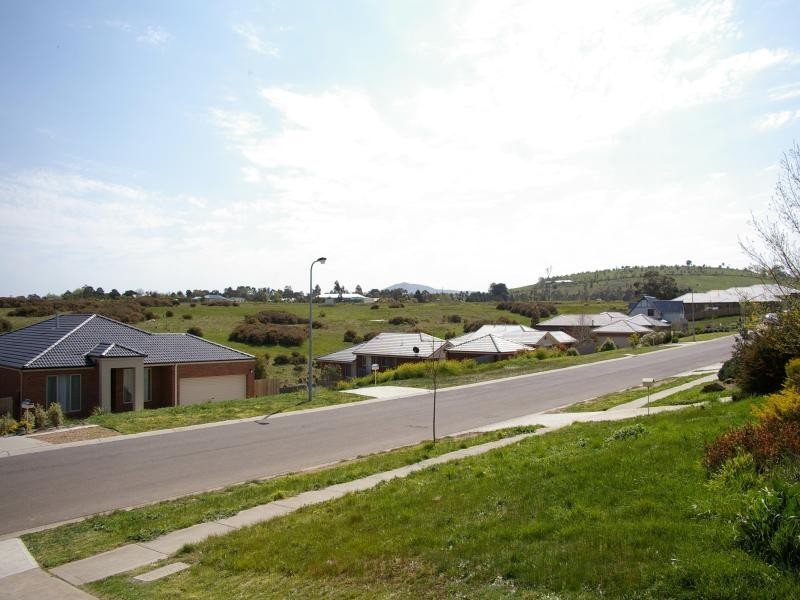 44 The Boulevard, Gisborne VIC 3437