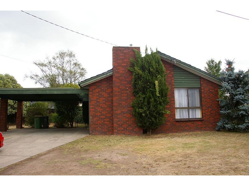 4 Keily Road, Gisborne VIC 3437