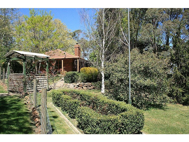 7 Clarke Crescent, Kyneton VIC 3444