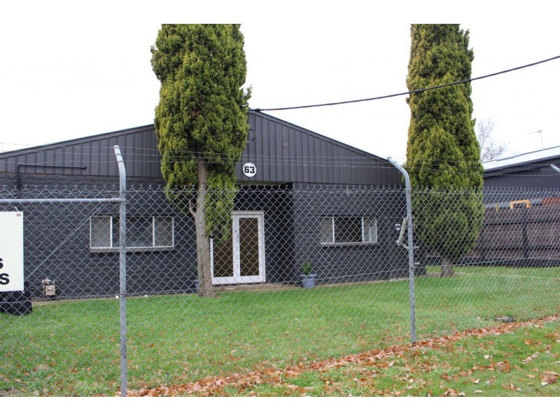 63 Urquhart Street, Woodend VIC 3442