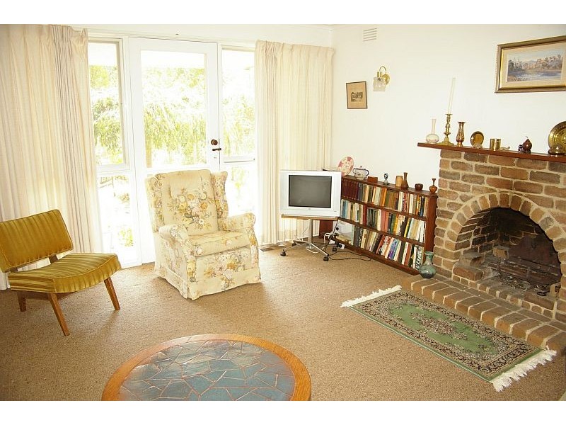 88  Carrington Street, Macedon VIC 3440