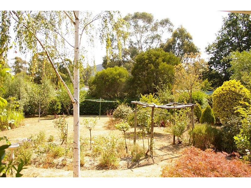 88  Carrington Street, Macedon VIC 3440