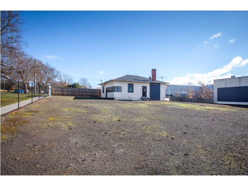 44 Hamilton Street, Gisborne VIC 3437
