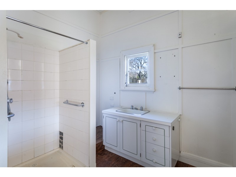 44 Hamilton Street, Gisborne VIC 3437