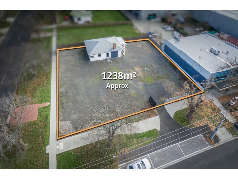 44 Hamilton Street, Gisborne VIC 3437