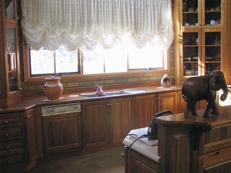 215 Panorama Drive, Gisborne VIC 3437