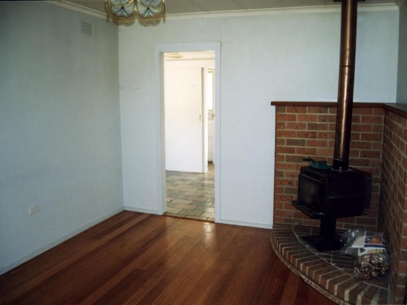 25 Howey Street, Gisborne VIC 3437