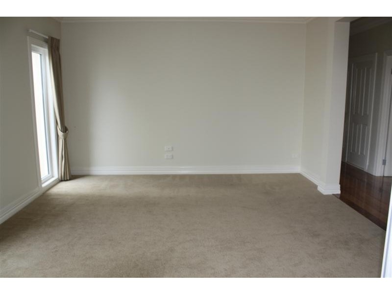 25 Howey Street, Gisborne VIC 3437