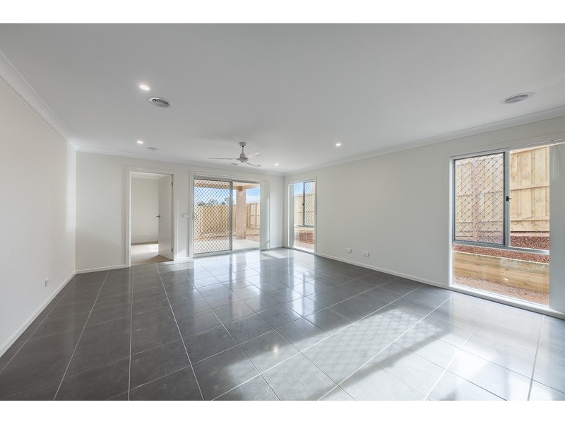 14 Trainor Street, Doreen VIC 3754