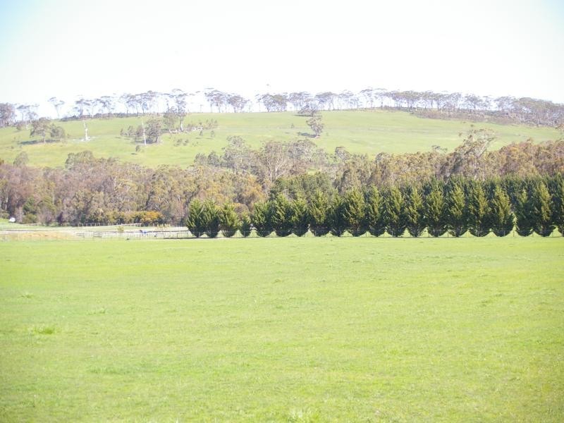 917 Bacchus Marsh Rd*, Gisborne VIC 3437