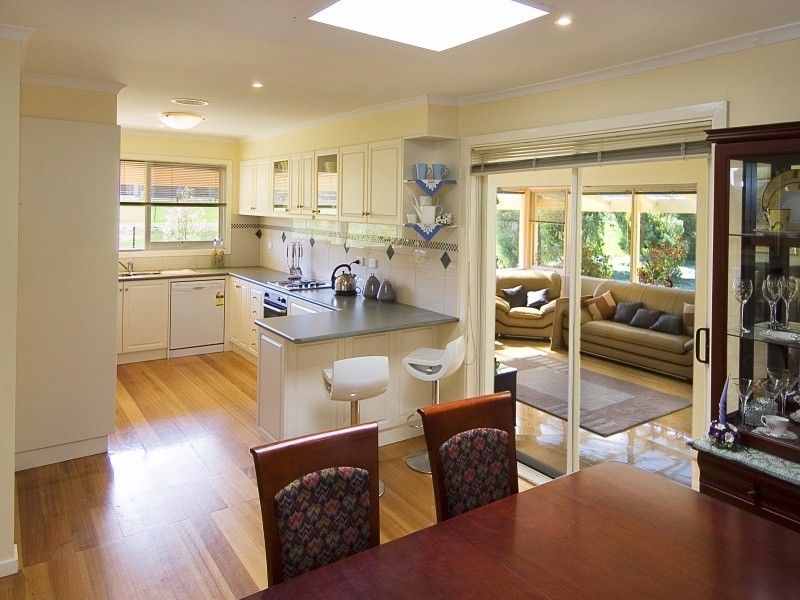 112 Gap Rd, Riddells Creek VIC 3431