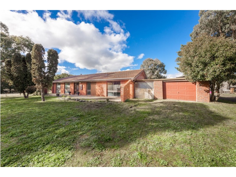 46 Heather Road, Gisborne VIC 3437