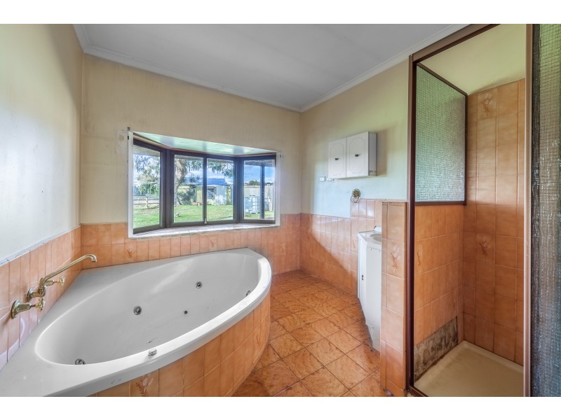 46 Heather Road, Gisborne VIC 3437