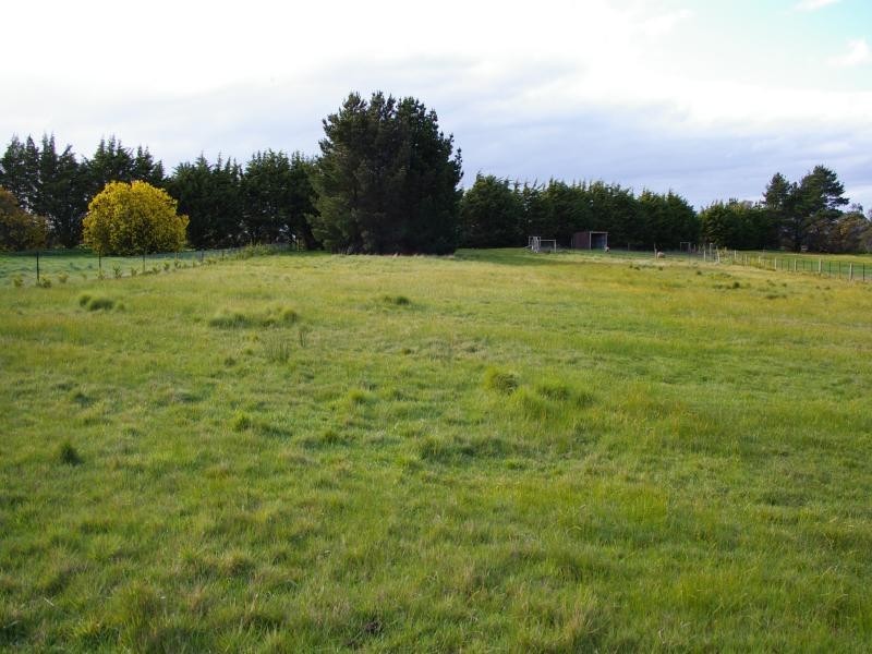 105B Sheedy Rd, Gisborne VIC 3437