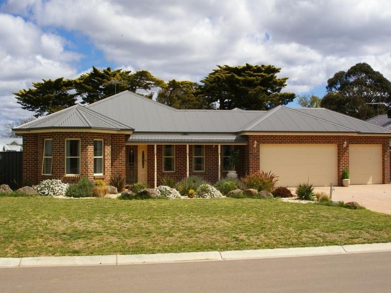 12 Doriemus Crt, New Gisborne VIC 3438