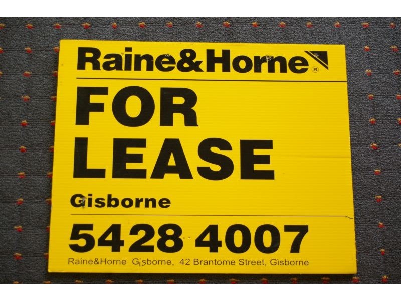 32 Stephens Street, Gisborne VIC 3437