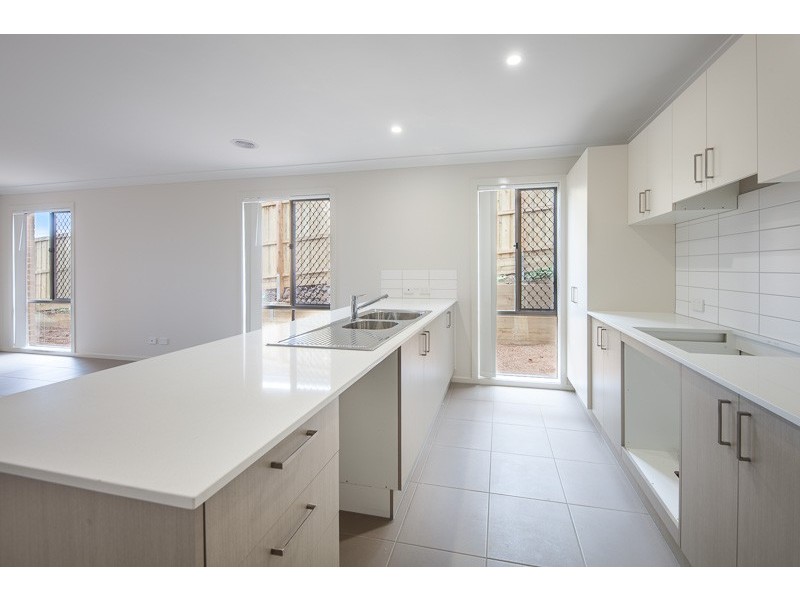 12 Trainor Street, Doreen VIC 3754