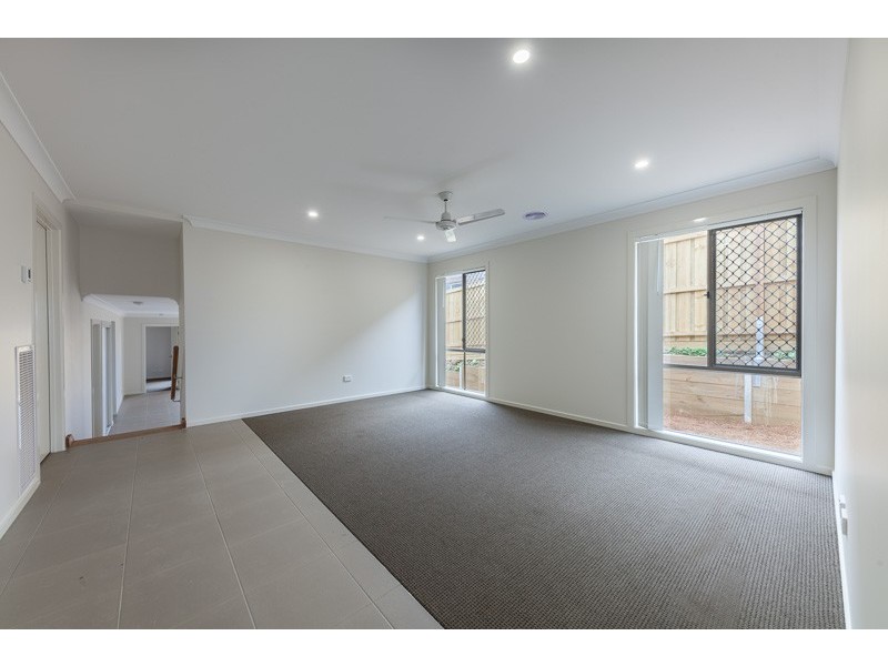 12 Trainor Street, Doreen VIC 3754