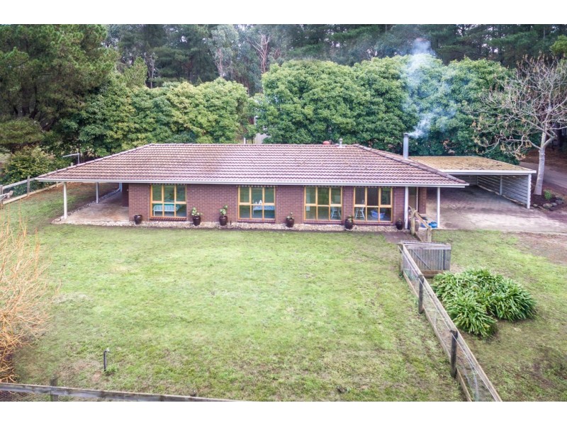 392 Black Forest Drive, Macedon VIC 3440