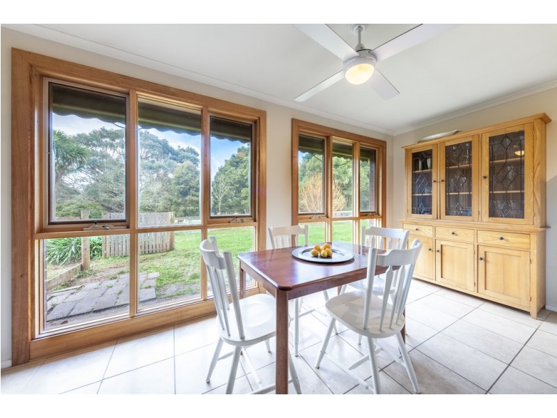 392 Black Forest Drive, Macedon VIC 3440