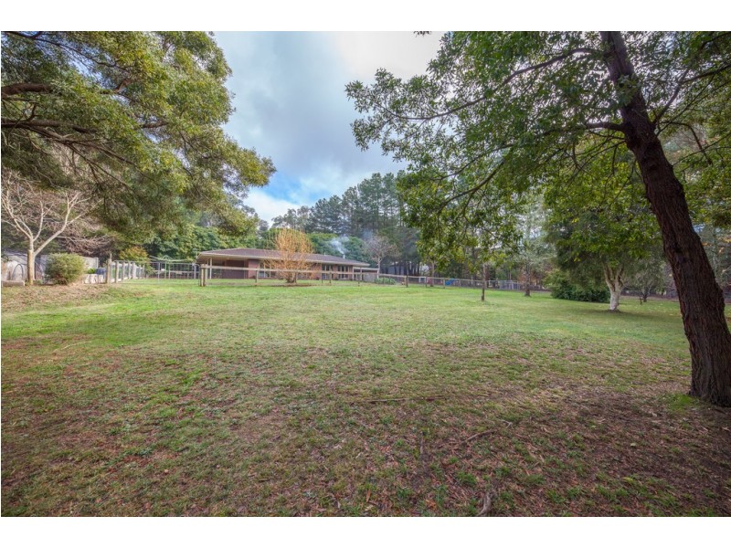 392 Black Forest Drive, Macedon VIC 3440