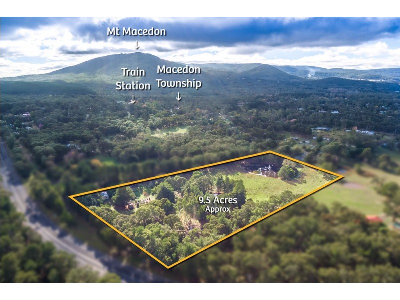 392 Black Forest Drive, Macedon VIC 3440