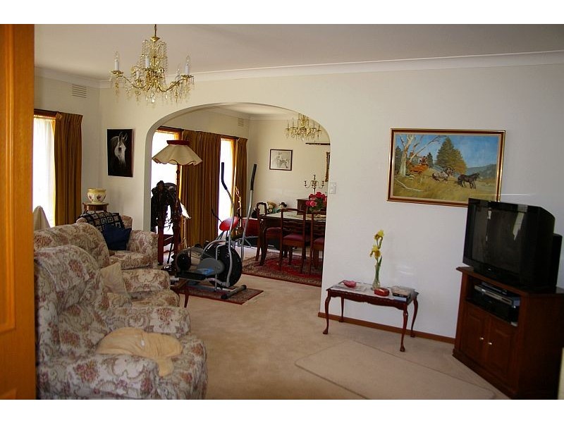 1921  Mt. Macedon Road, Woodend VIC 3442