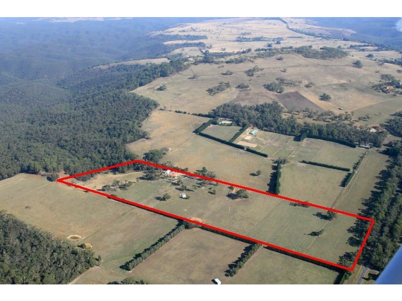 917 Bacchus Marsh Rd, Bullengarook VIC 3437