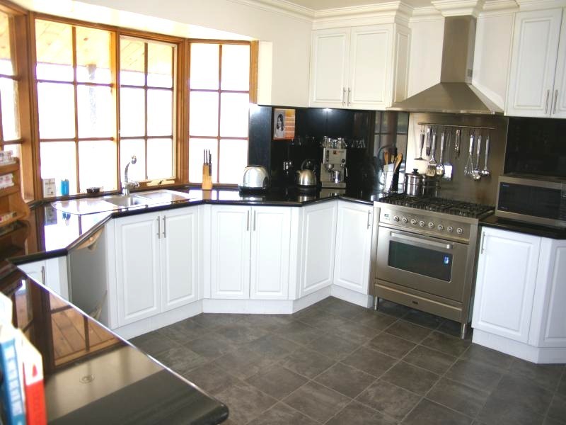 917 Bacchus Marsh Rd, Bullengarook VIC 3437