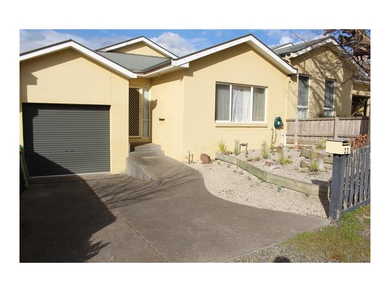 23 Stephen Street, Gisborne VIC 3437