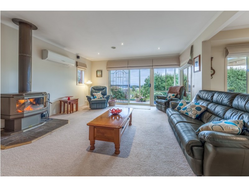 15 Morilla Court, Gisborne VIC 3437