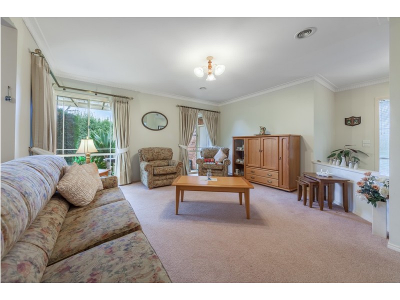 15 Morilla Court, Gisborne VIC 3437