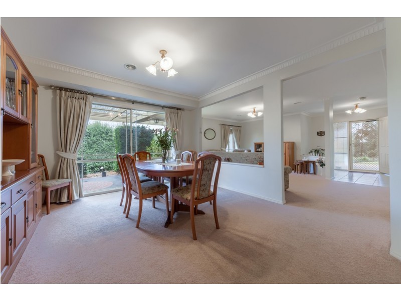 15 Morilla Court, Gisborne VIC 3437