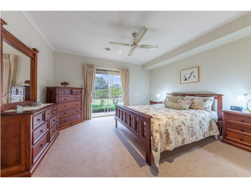 15 Morilla Court, Gisborne VIC 3437