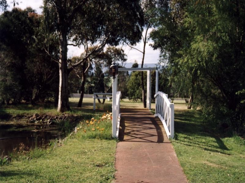 134 Panorama Dr, Gisborne VIC 3437