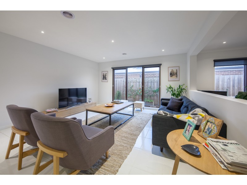 6 Morand Street, Gisborne VIC 3437