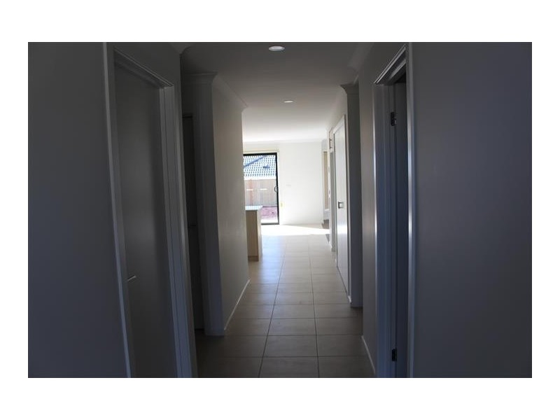 72 Rosenthal Boulevard, Sunbury VIC 3429