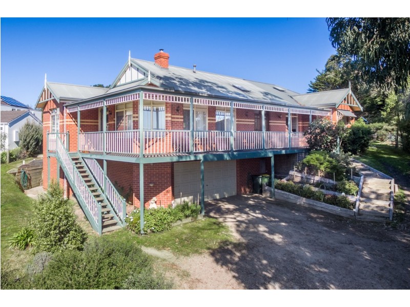 7 Wyralla Crescent, Gisborne VIC 3437