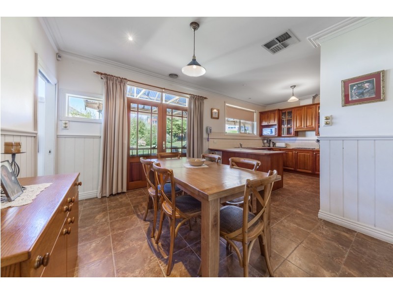 7 Wyralla Crescent, Gisborne VIC 3437