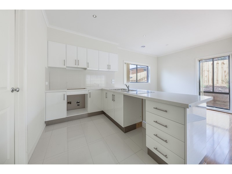 Unit 1, 109 Aitken Street, Gisborne VIC 3437