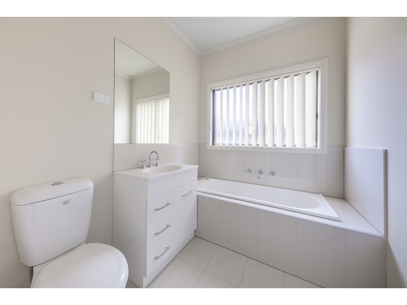 Unit 1, 109 Aitken Street, Gisborne VIC 3437