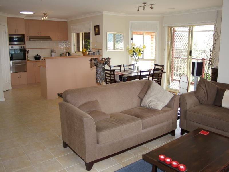 8 Hilltop Way, Gisborne VIC 3437