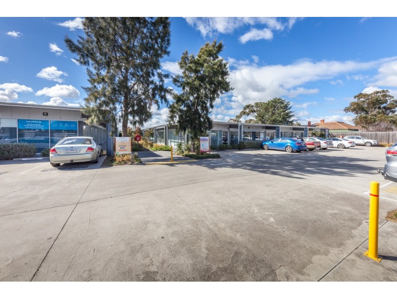 8/33-35 Macedon Street, Sunbury VIC 3429