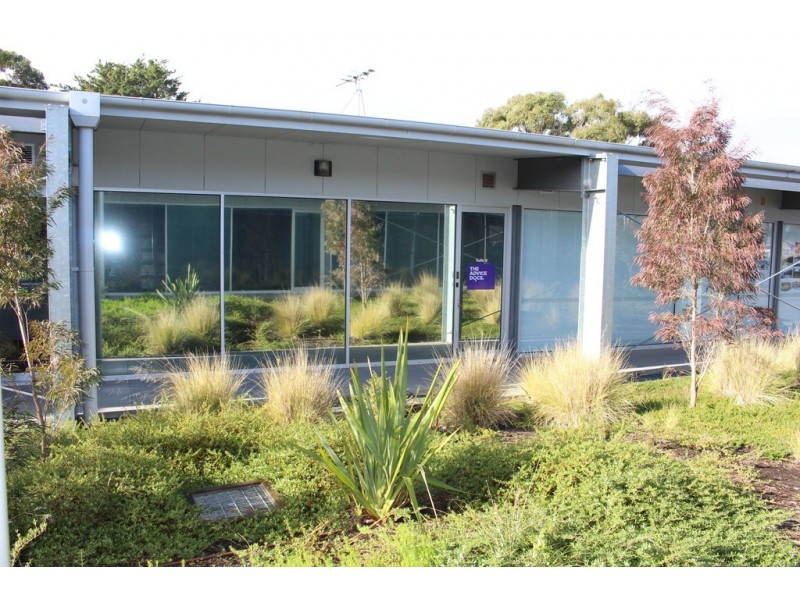 8/33-35 Macedon Street, Sunbury VIC 3429