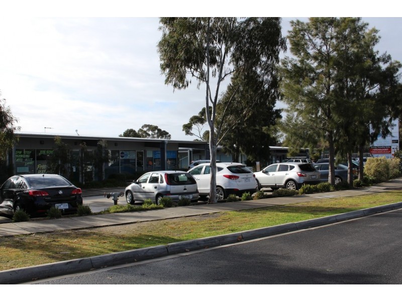 8/33-35 Macedon Street, Sunbury VIC 3429