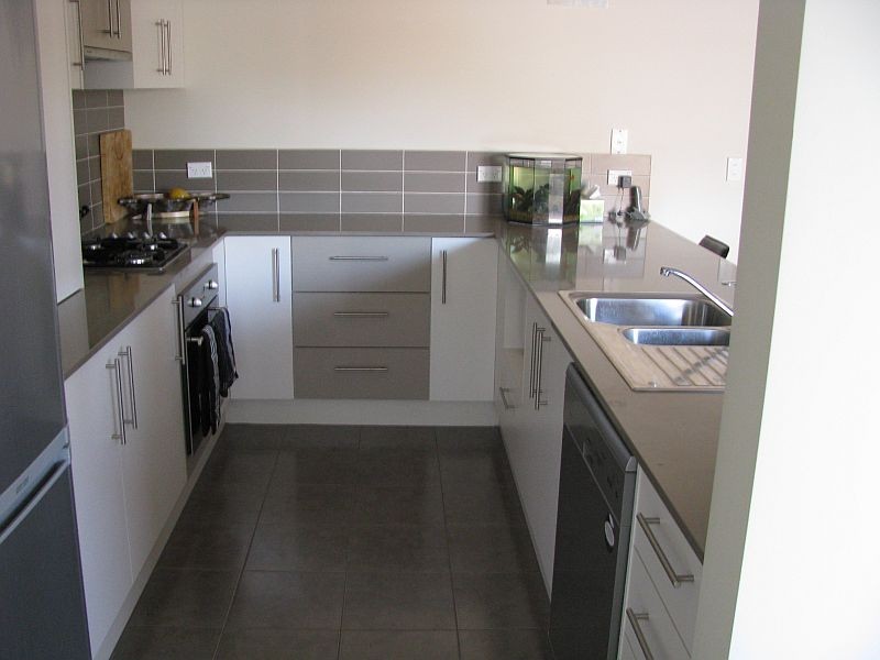 1/10  Howey Street, Gisborne VIC 3437