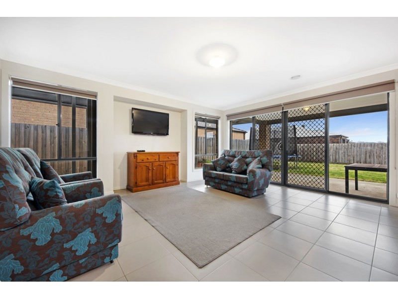 20 Coop Drive, Gisborne VIC 3437