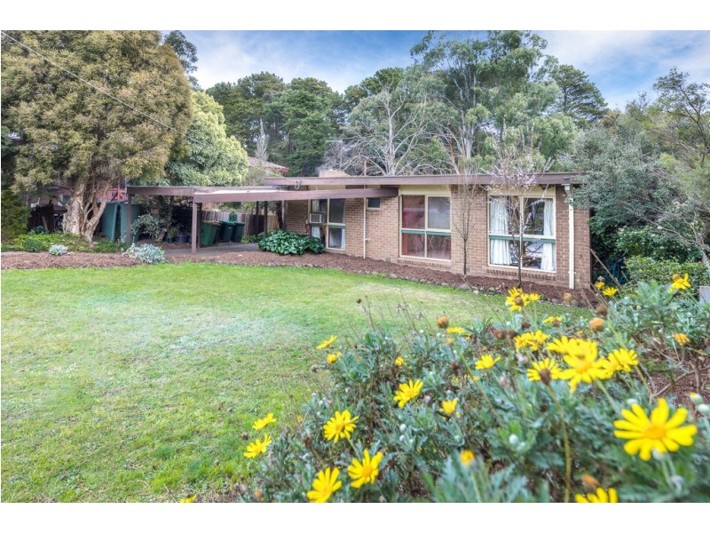 12 Oakley Court, Gisborne VIC 3437