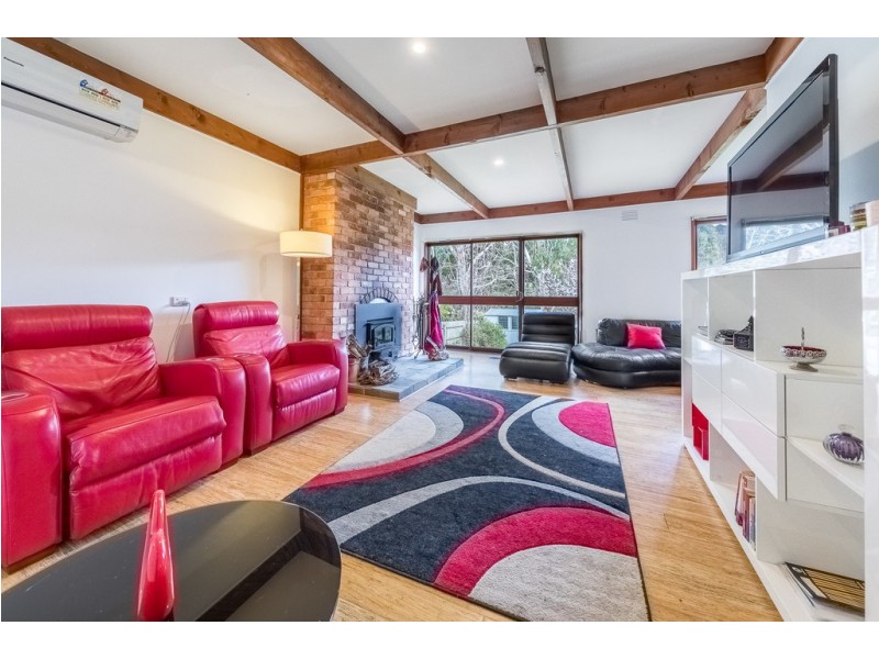 12 Oakley Court, Gisborne VIC 3437